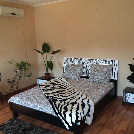 Apartments Izmail Εξωτερικό φωτογραφία